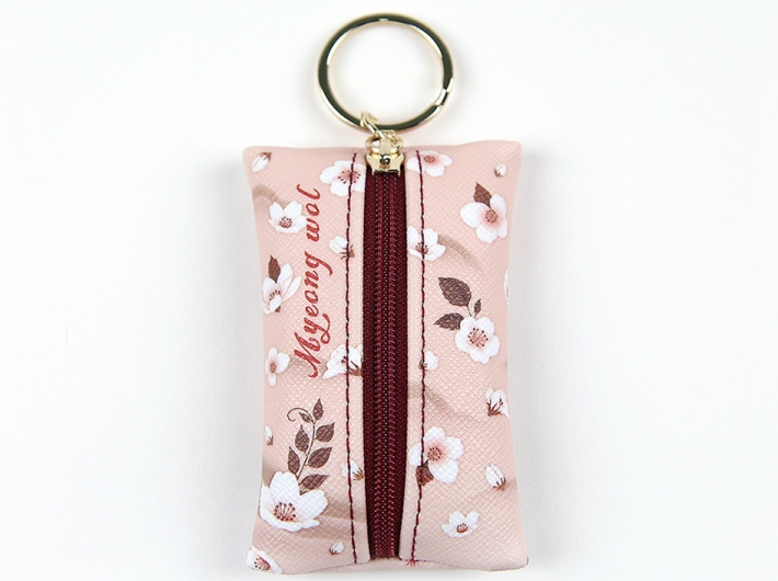 ファスナー付きで安心♪<br>小さなピアスやリップなどを入れても♪