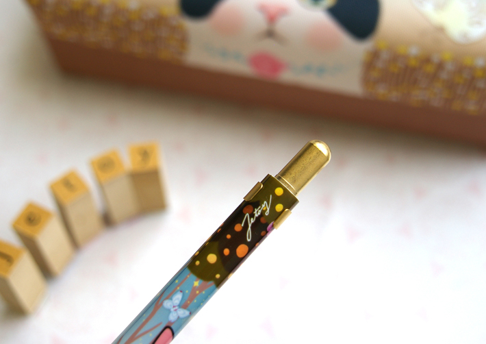 さりげない「Jetoy」のロゴデザインもおしゃれ✨