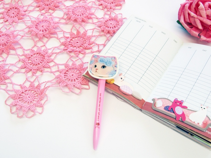 ちょっと大きなモチーフが<br>かかわいらしい♪