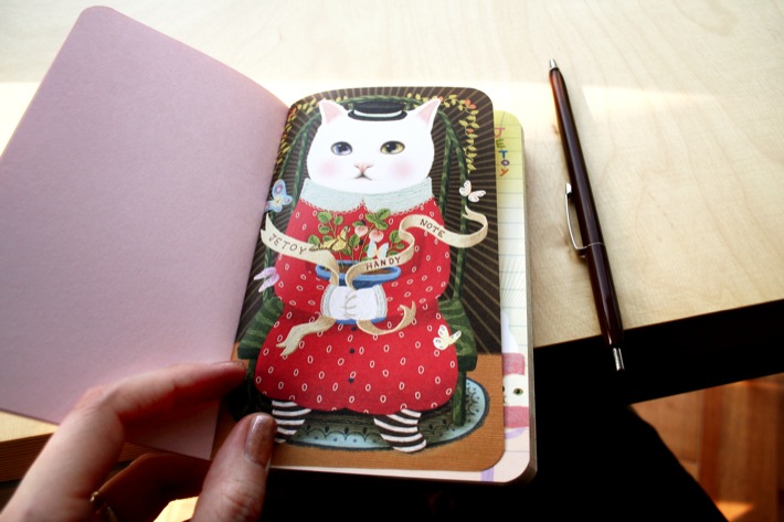 クラッシックな雰囲気が美しい💛<br>いろいろな絵柄が楽しめます！