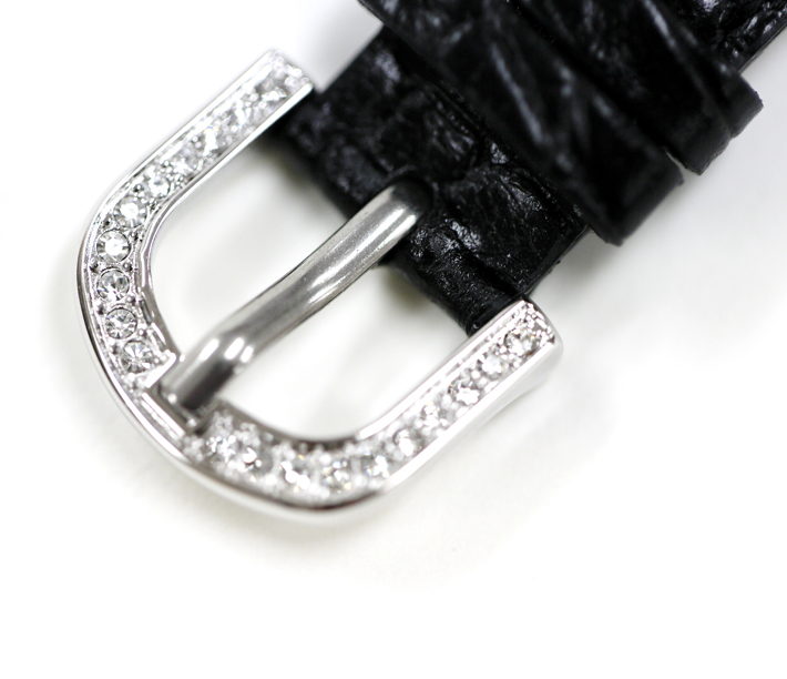 留め金部分にも、<br>スワロフスキーが、ちりばめられています♪<br>とってもゴージャスですよね！