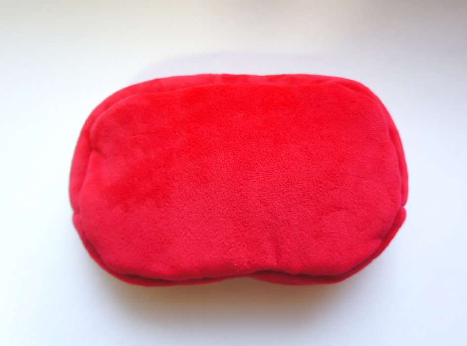 裏面は、鮮やかな赤色♪<br>触り心地も柔らかく、気持ちいい♪