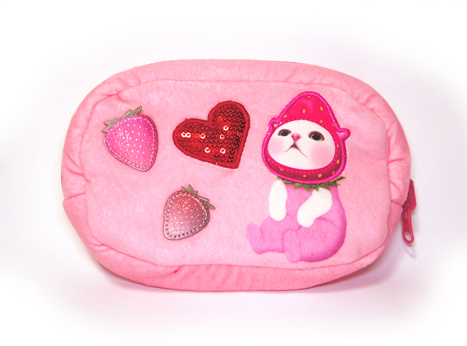 片面は、いちご猫のキュートな絵柄♪<br>乙女心をくすぐる、<br>愛らしいモチーフがデザインされています！