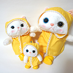 猫のぬいぐるみ　雨ふりイエロー