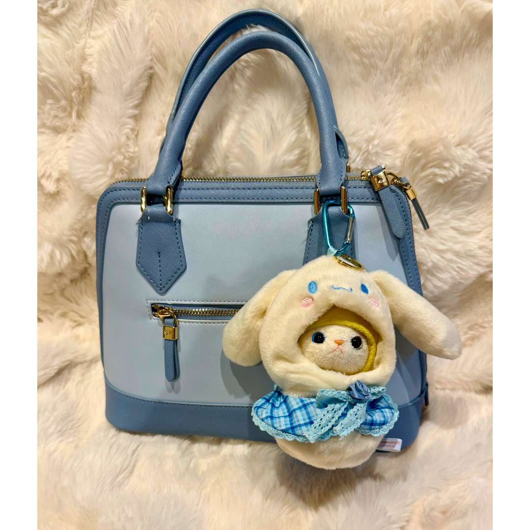 バッグにつけるとこんな感じ👜<br>存在感ばっちりでとってもキュート💕