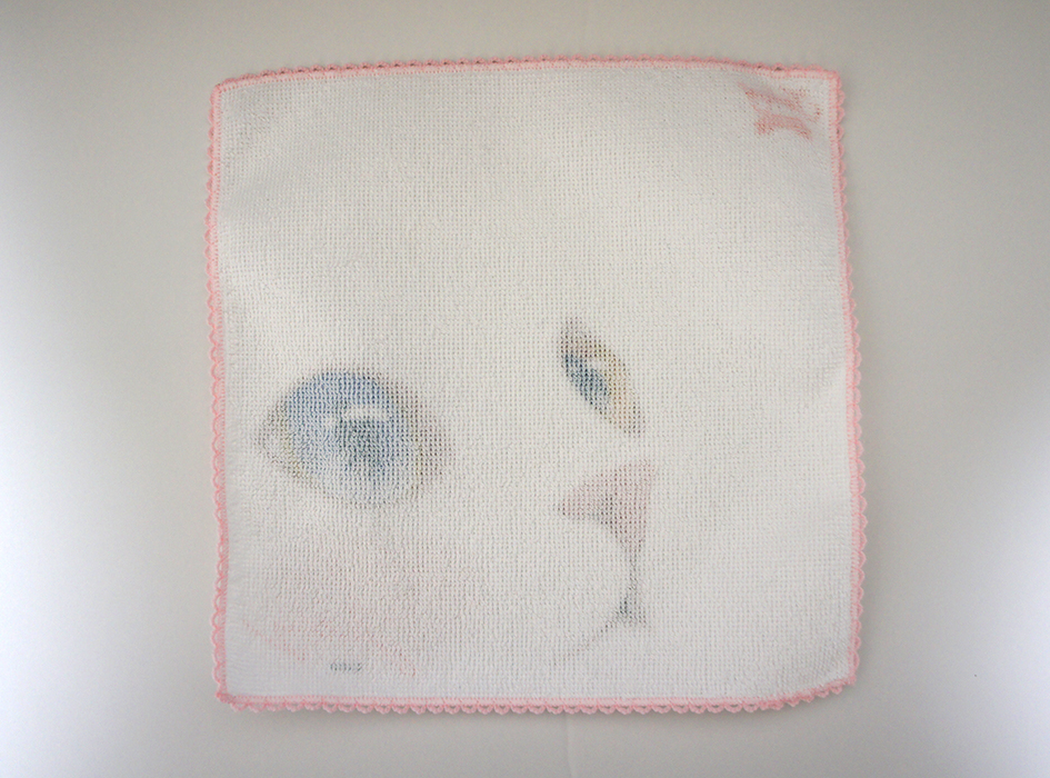 使い心地にこだわり、<br>裏面には綿100％を使用！<br>タオルで有名な今治製で<br>肌触り抜群！