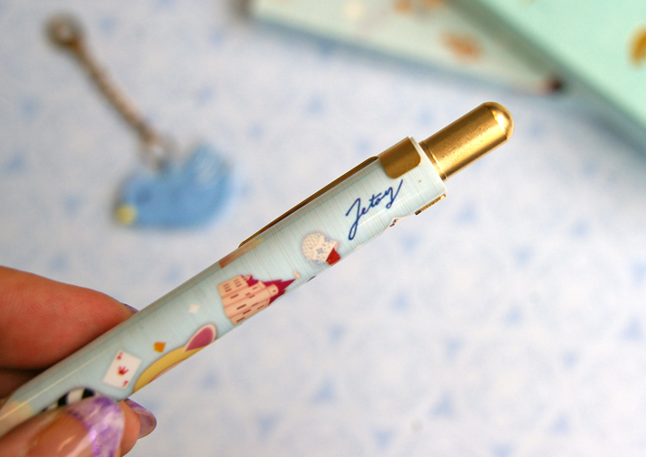 「Jetoy」のロゴデザインがおしゃれ😊