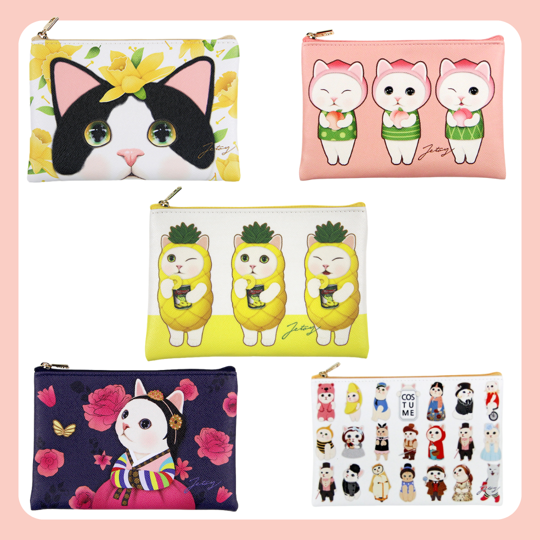 <a href="https://x.gd/b92SD">「猫のスリムポーチ 3」と「猫のスリムポーチ 4」</a>には、<br>かわいい柄がたくさんそろっています🎵<br>※売り切れ・廃番の柄もございます。